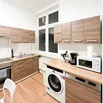 Tolstov - Several 1 Fitter With Kitchen And Washing Machine - 25 Min Messe Dus * Duisbourg