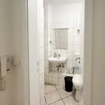 Tolstov - Several 1 Fitter With Kitchen And Washing Machine - 25 Min Messe Dus Appartement *
