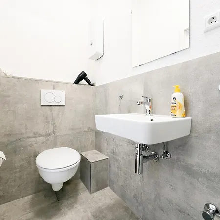 公寓 Tolstov - Several 1 Fitter With Kitchen And Washing Machine - 25 Min Messe Dus