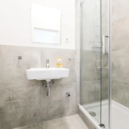 Tolstov - Several 1 Fitter With Kitchen And Washing Machine - 25 Min Messe Dus 公寓 *