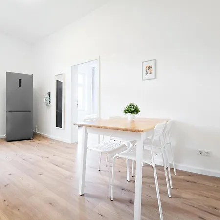 公寓 Tolstov - Several 1 Fitter With Kitchen And Washing Machine - 25 Min Messe Dus 杜伊斯堡