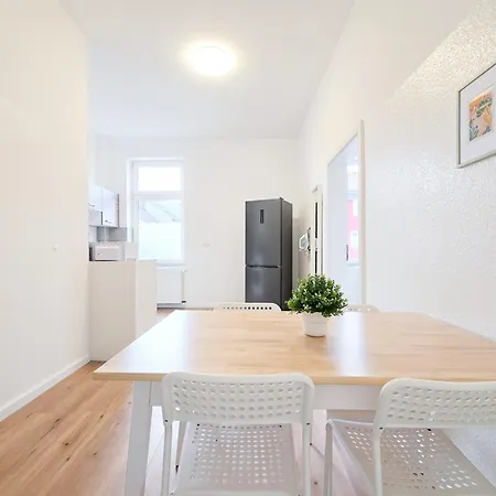 Tolstov - Several 1 Fitter With Kitchen And Washing Machine - 25 Min Messe Dus 公寓 杜伊斯堡