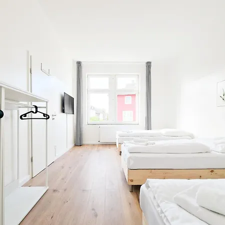 Raj Living - Several 1 Fitter With Kitchen And Washing Machine - 25 Min Messe Dus Duisburgo