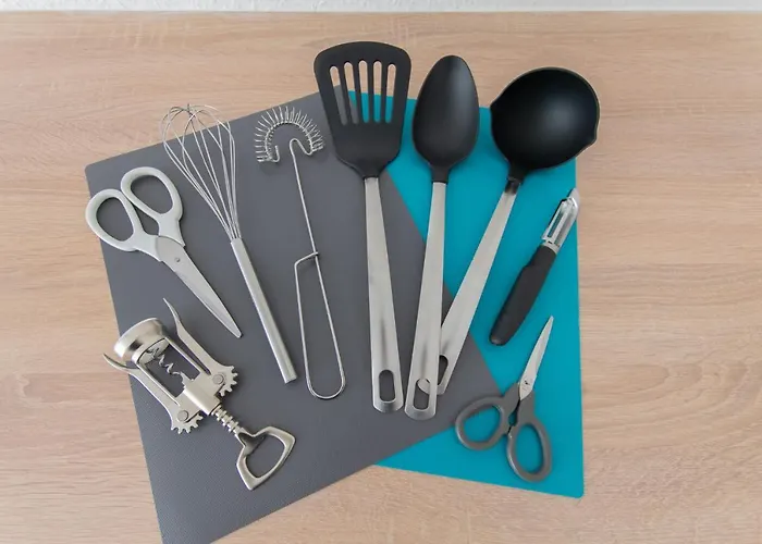 Tolstov - Several 1 Fitter With Kitchen And Washing Machine - 25 Min Messe Dus Apartment *