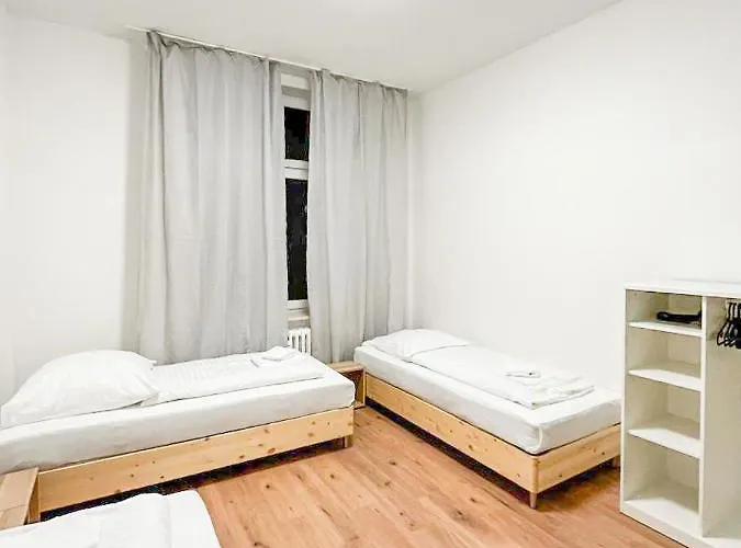 Tolstov - Several 1 Fitter With Kitchen And Washing Machine - 25 Min Messe Dus