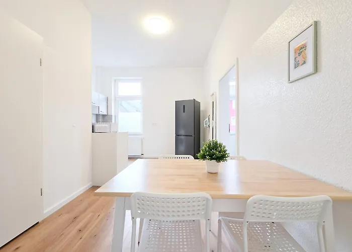 Tolstov - Several 1 Fitter With Kitchen And Washing Machine - 25 Min Messe Dus Apartment Duisburg